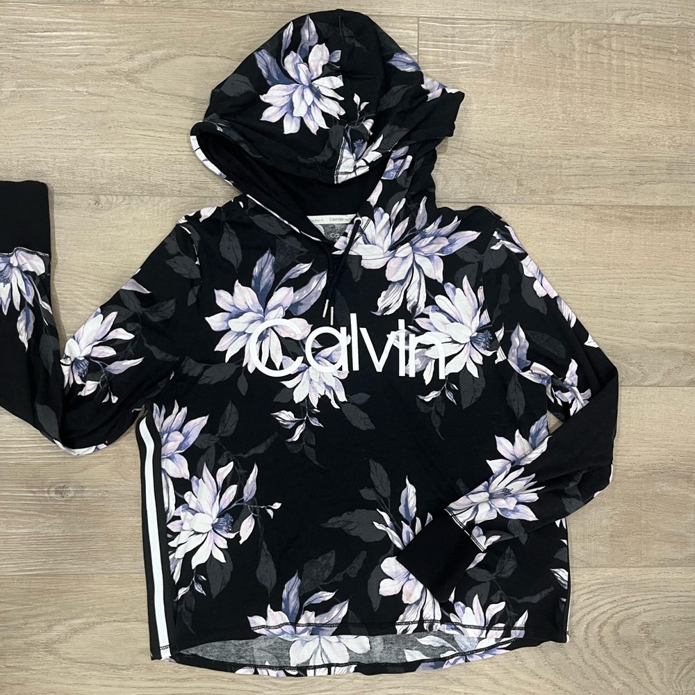 Hooded tshirt